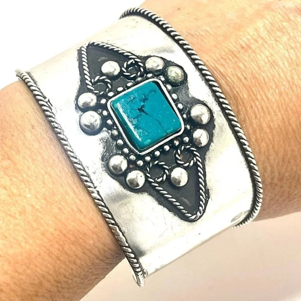 Charlie Paige Gorgeous Silver and Turquoise Cuff Bracelet​​ - Picture 3 of 6